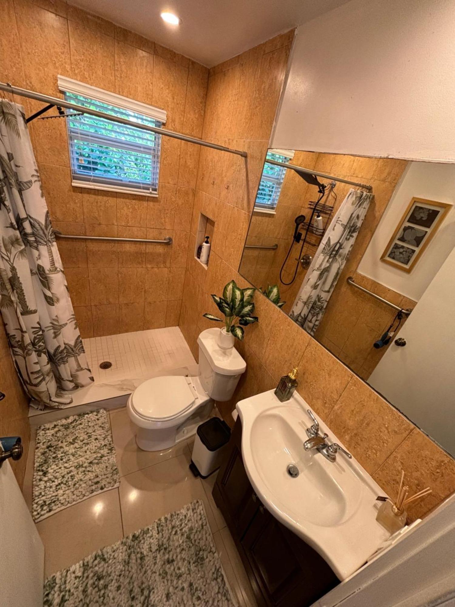 Deluxe Room In Best Location Miami In A 2 Bedrooms Unit - Parking, Laundry And Luggage Storage Esterno foto